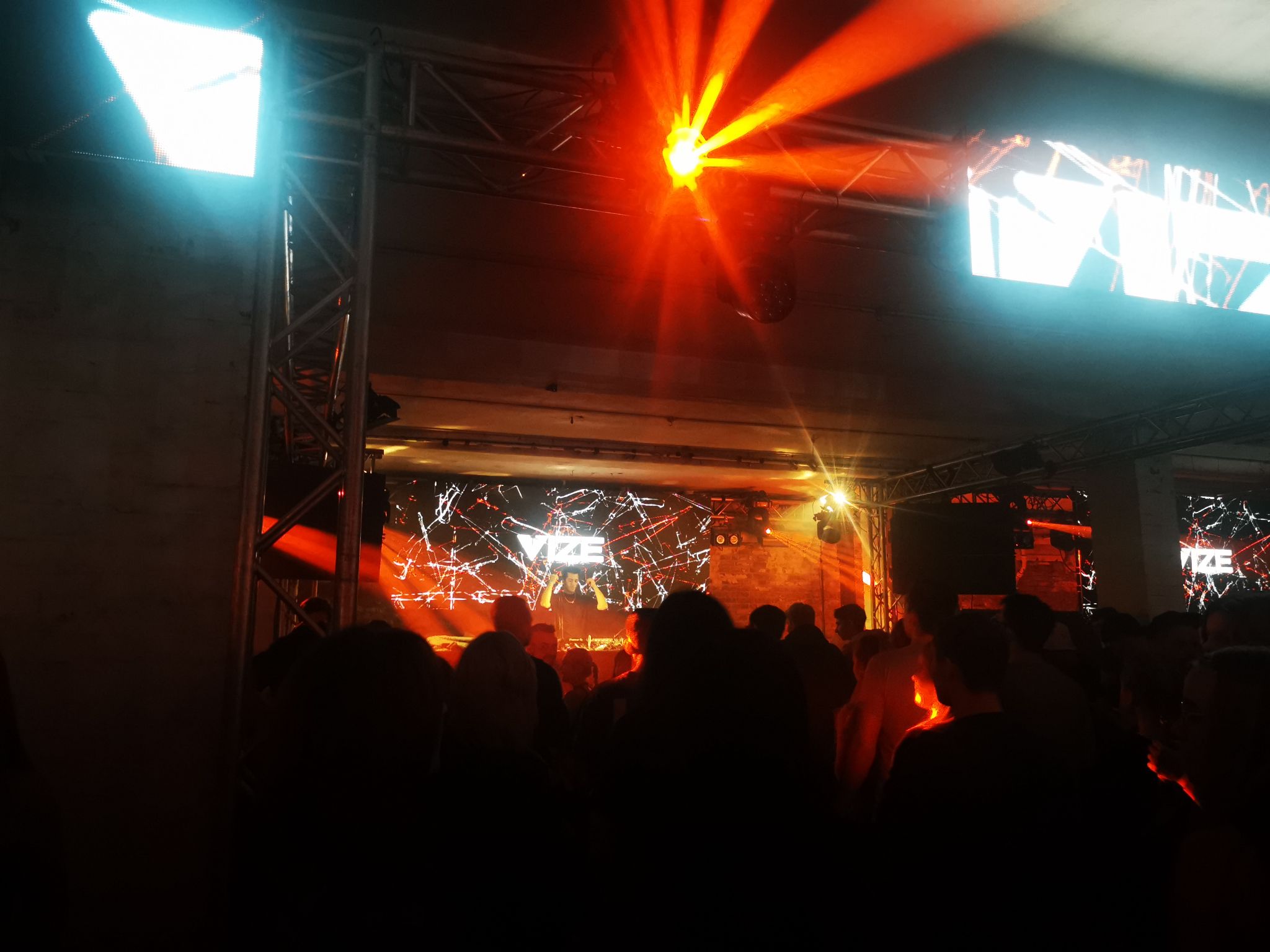 090 IMG 20230409 232502 BURST025