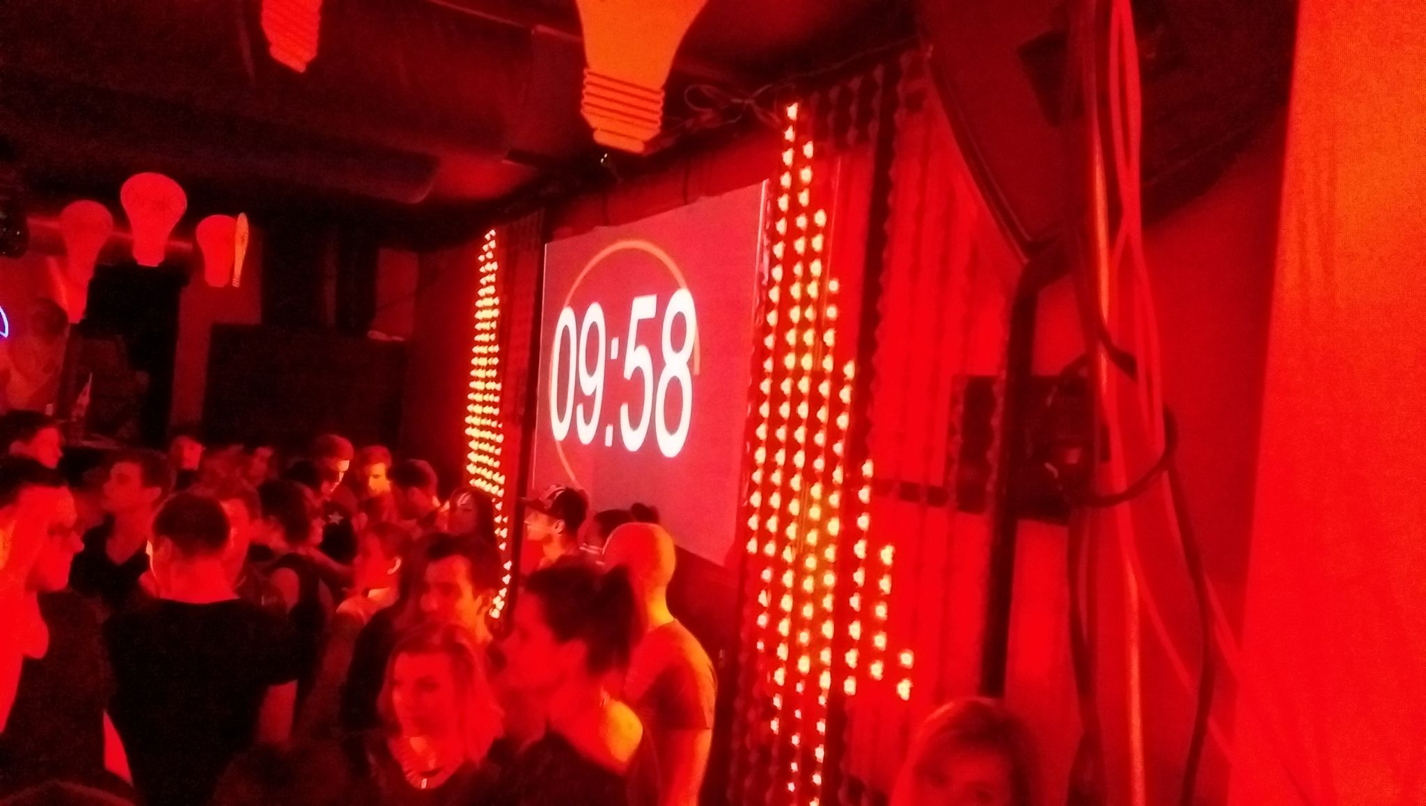 006 IMAG2360 BURST007